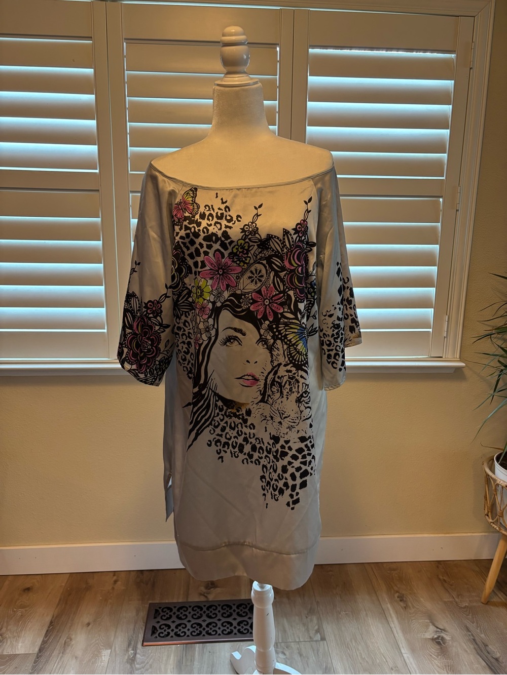 Lane Bryant Light Gray Floral & Leopard Graphic Dress - Picture 2 of 10